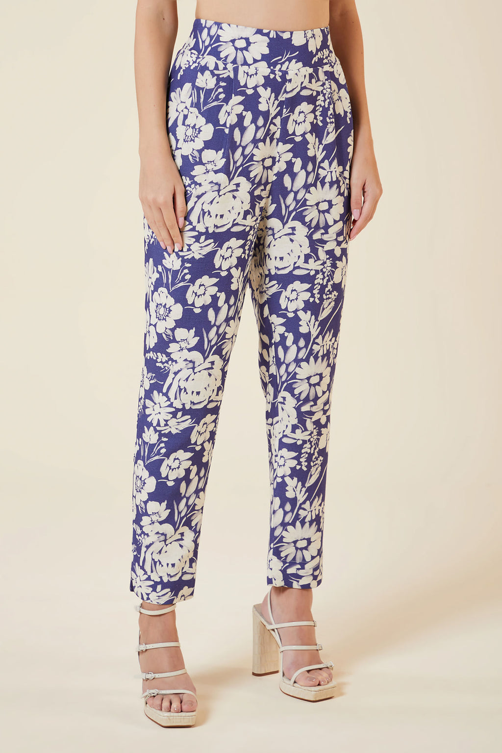 EST FLORAL PINCELADO