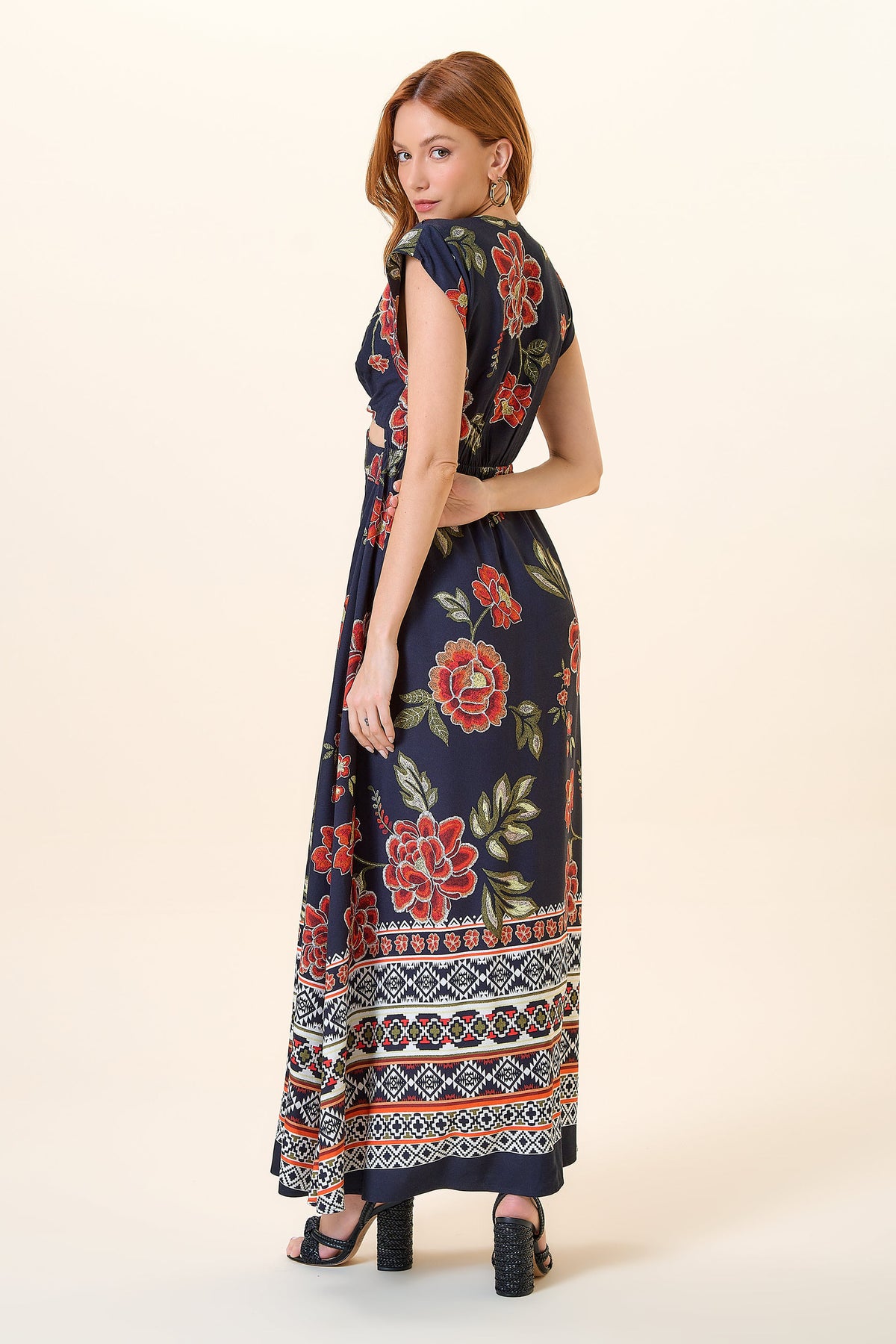 EST FLORAL BORDADO