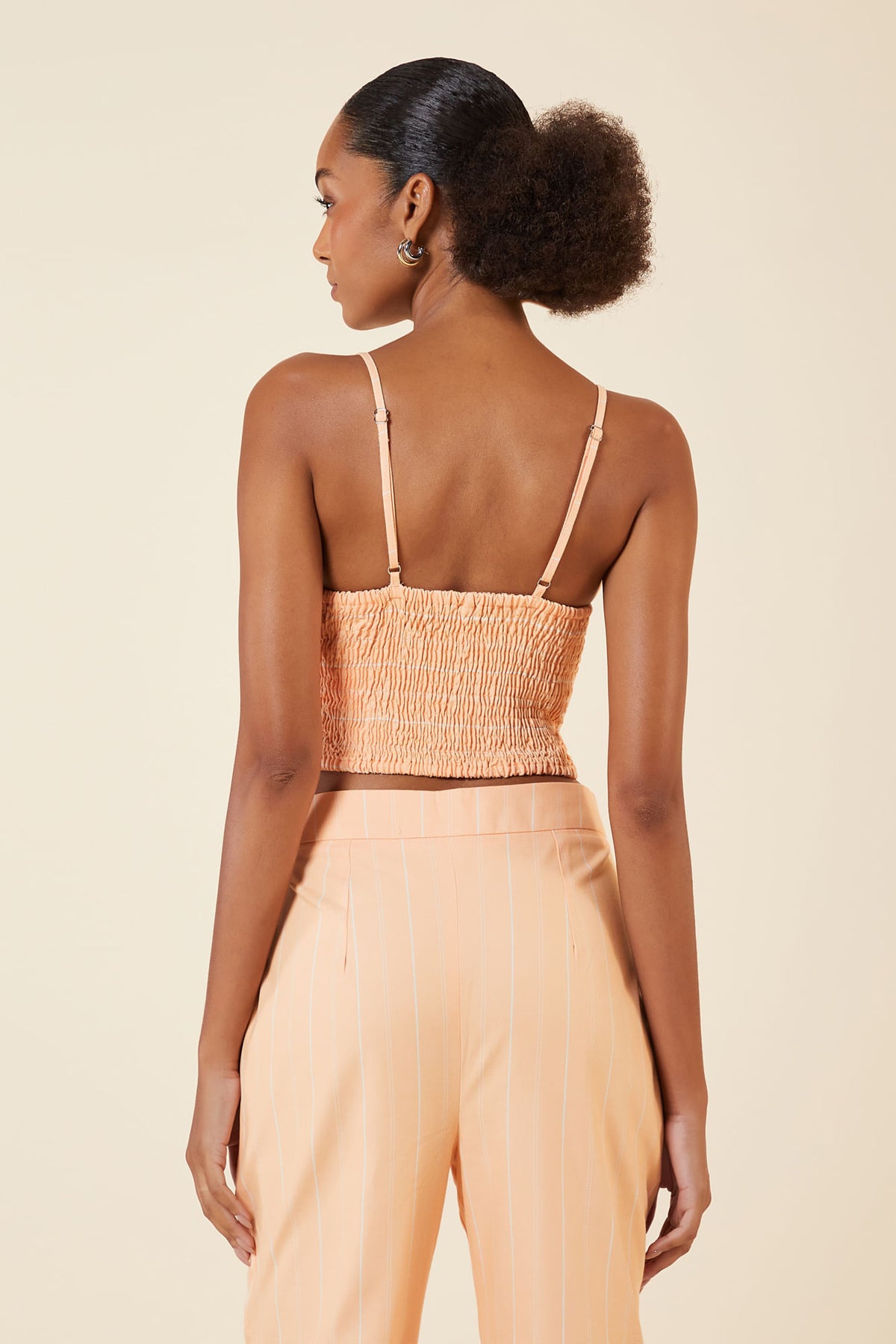 APRICOT / CREME
