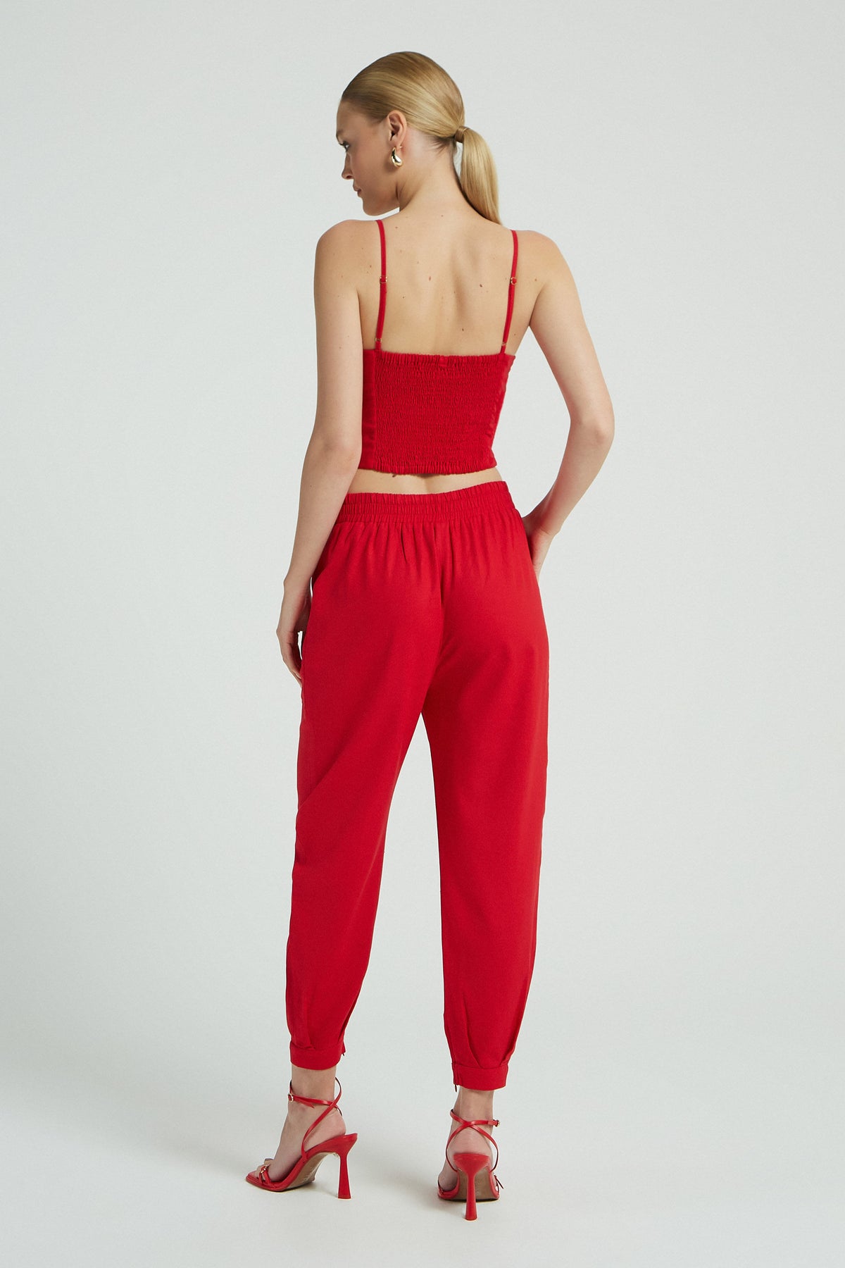 VERMELHO