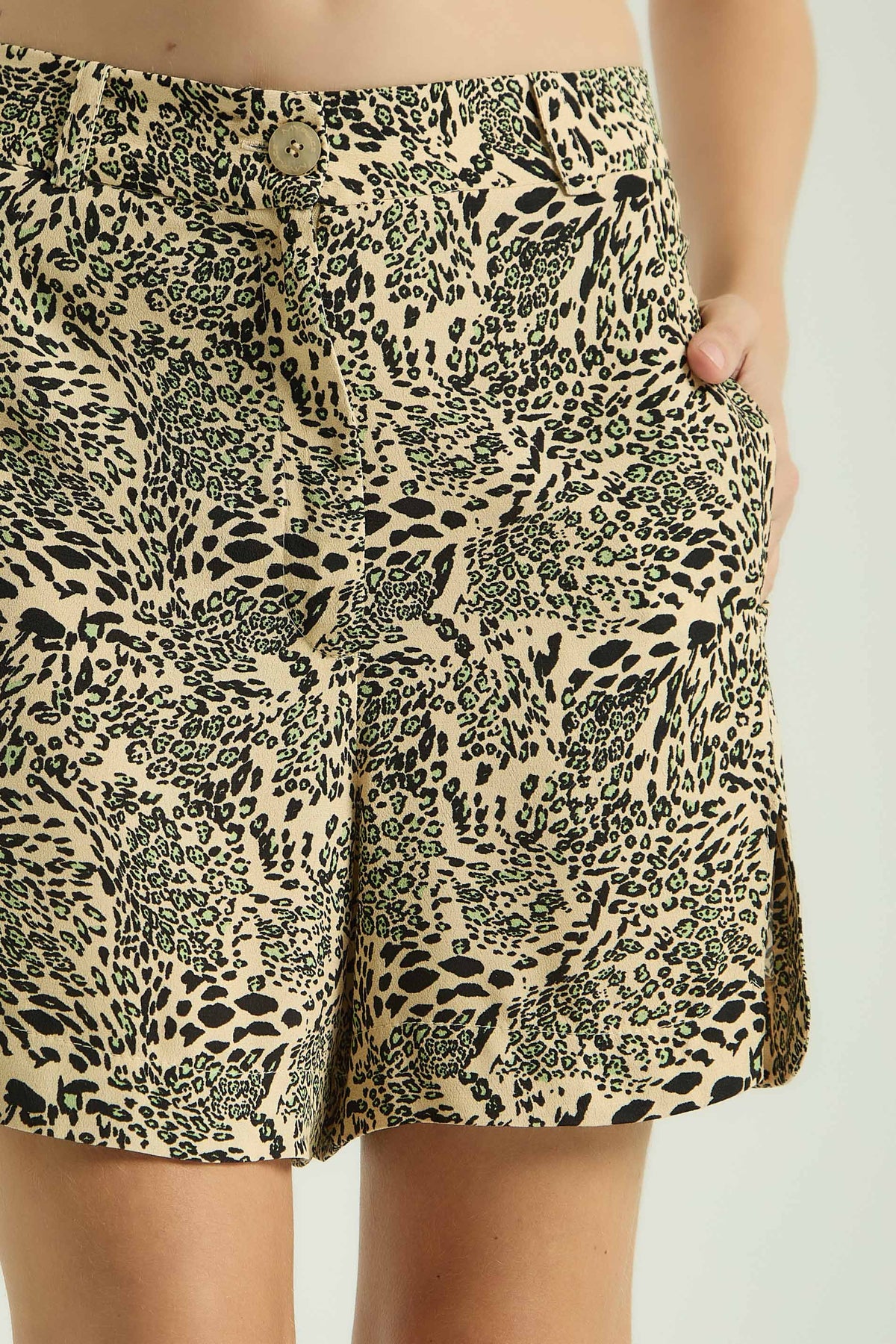 EST LEOPARDO MENTA