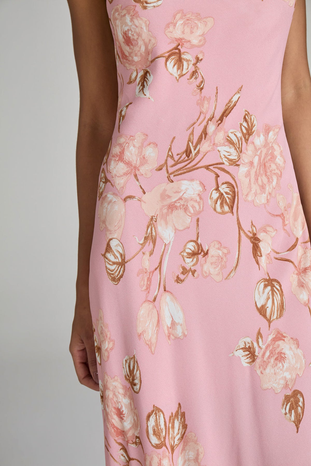 EST FLORAIS CAPRI