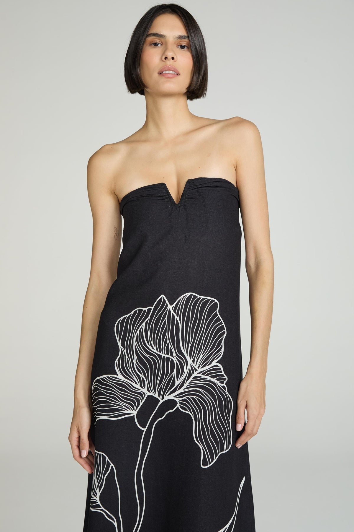 EST LOC FLORAL PRETO