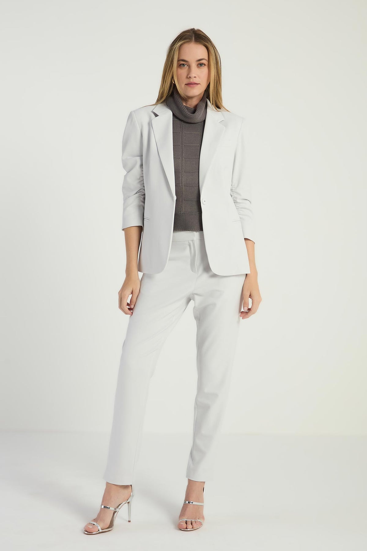 GRAY