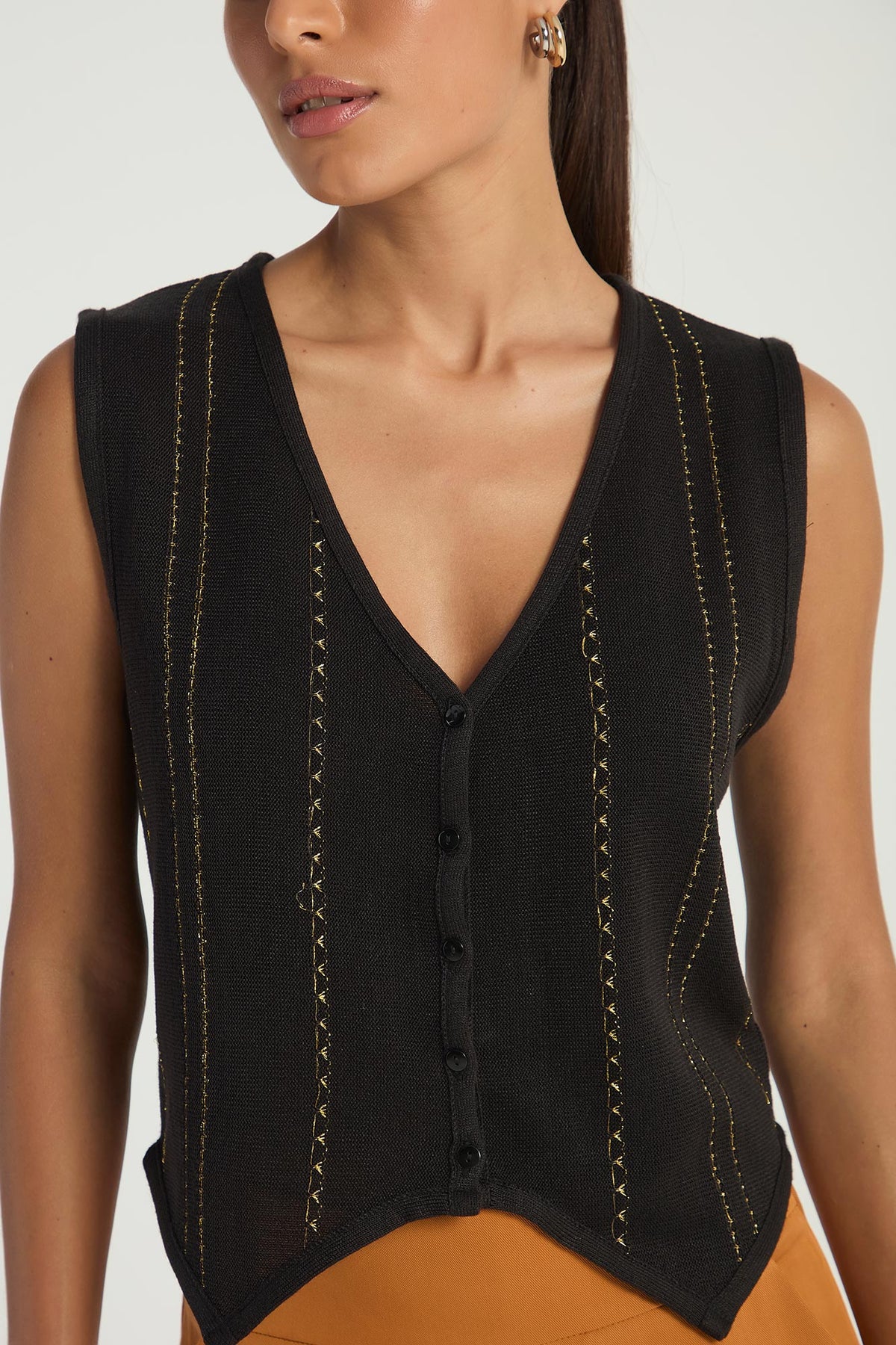PRETO / DOURADO