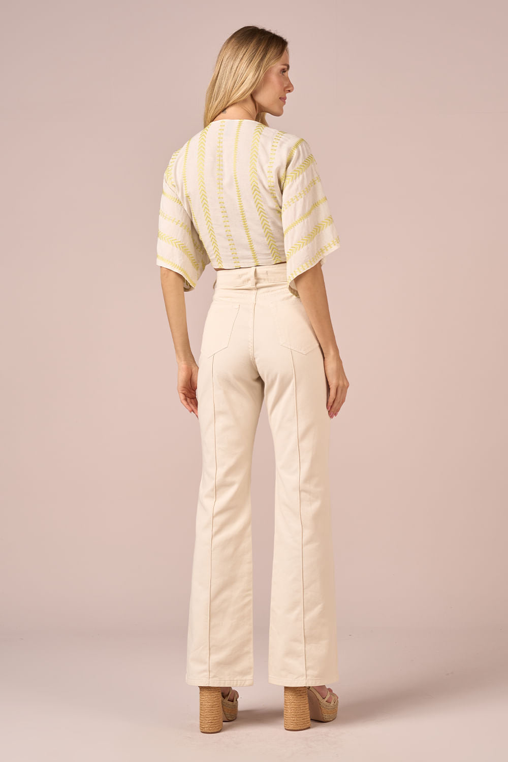 OFF WHITE