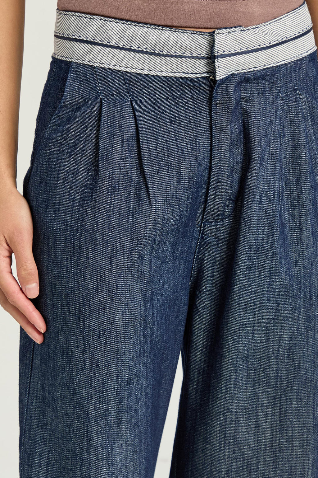 JEANS ESCURO