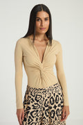 BODY COM DETALHE TORCIDO - BEGE